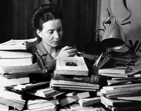 Read more about the article Simone de Beauvoir,  o feminismo de segunda vaga e o Maio de 68