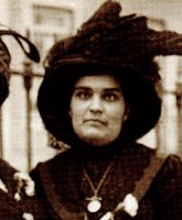 Read more about the article Carolina Beatriz Ângelo (1878 – 1911)